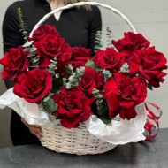Корзина из красных французских роз Корзина из красных французских роз